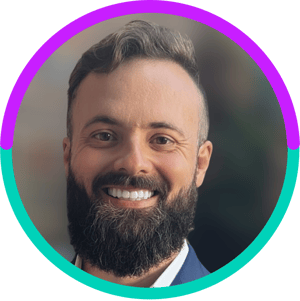 Tom circle headshot